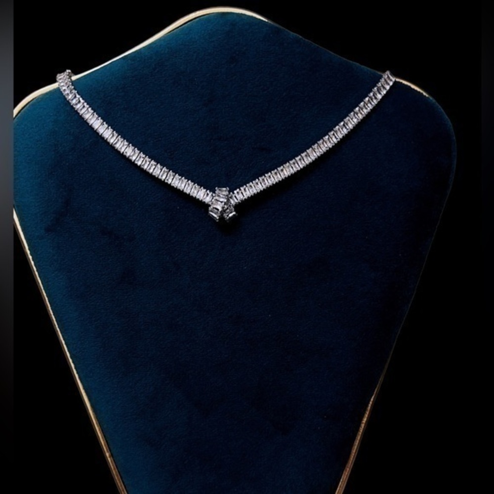 18K White Gold Plated Chocker Zircon Necklace